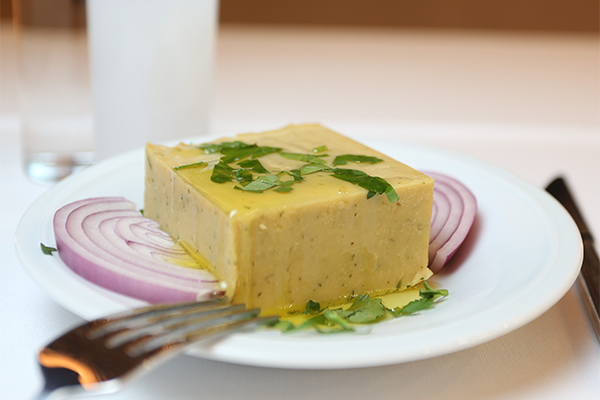 Tekmil Fava / Mashed Broad Beans 